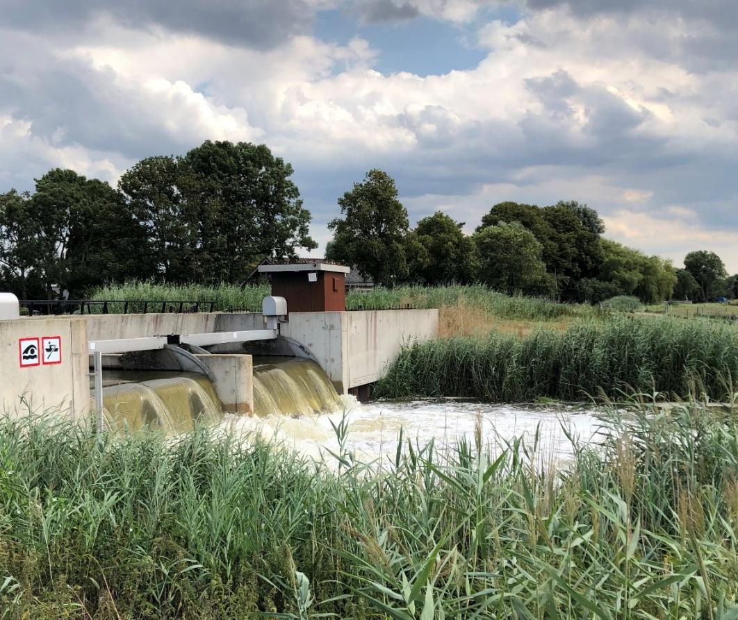 Water bij de Nieuwe Driemanspolder tijdens tijdelijke extra zoetwateropslag